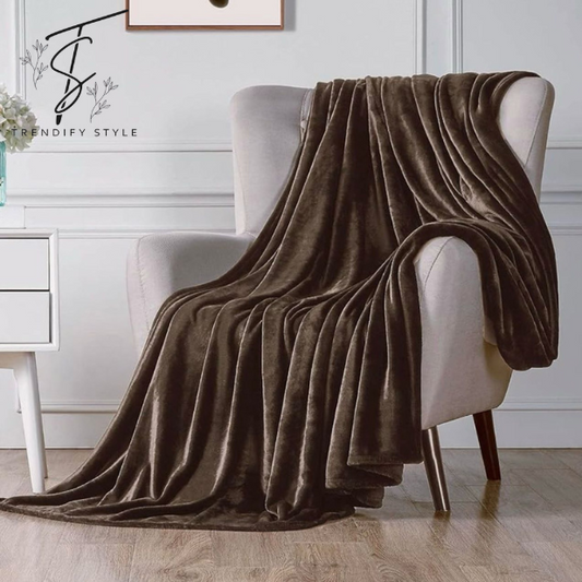 Cozy Elegant Plush Fleece AC Blanket